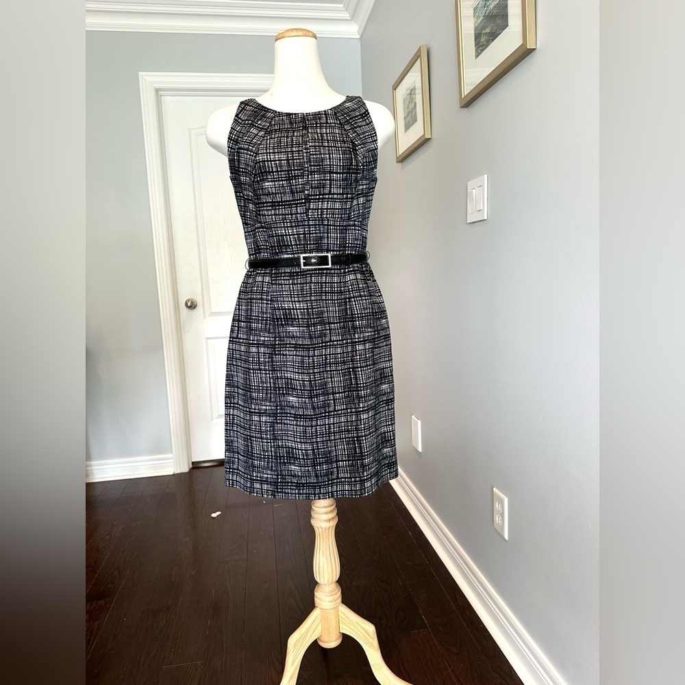 Eliza J Black & White Printed Sheath Dress with Boat neckline